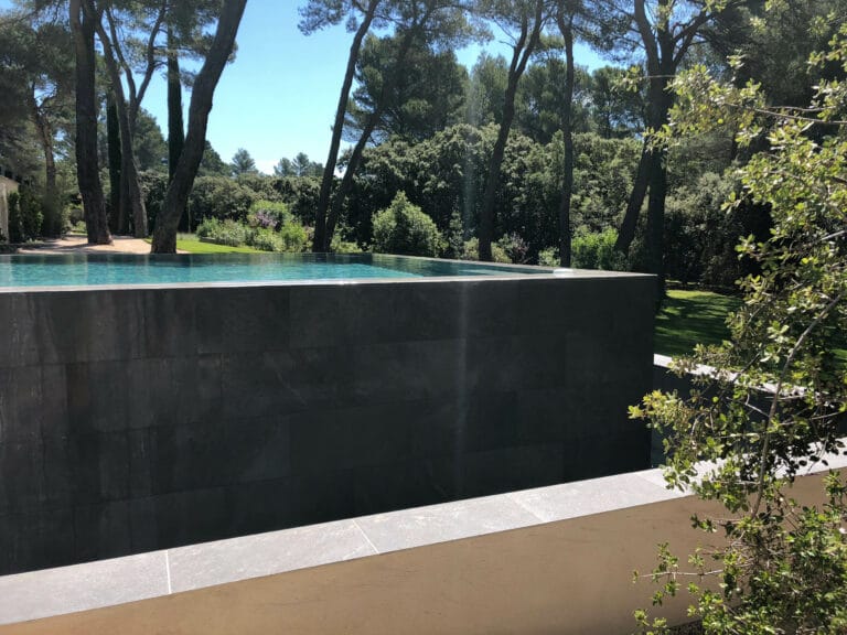 Piscine sur Jardin