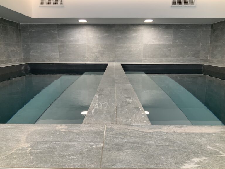 Piscine intérieure
