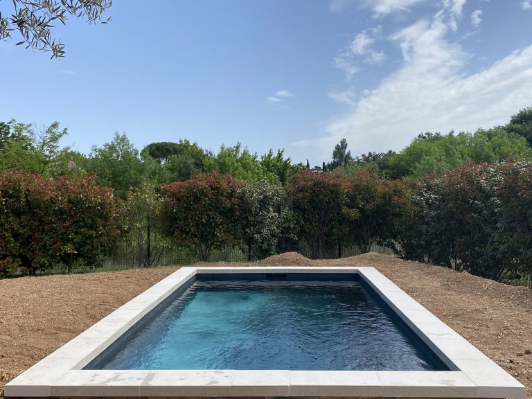 Piscine privée construite à Aix En Provence